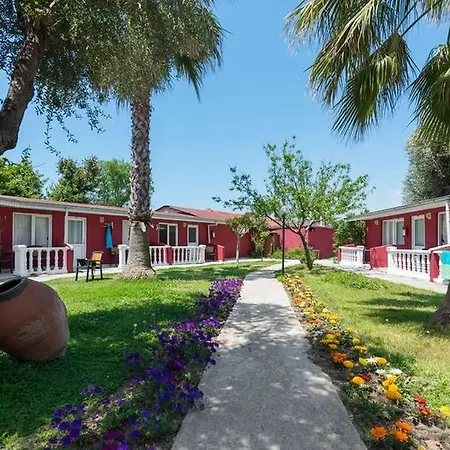 Hotel Altinkum 3*