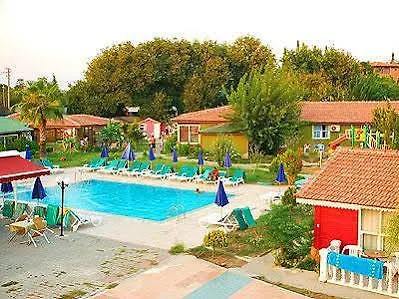 Hotel Altinkum 3*